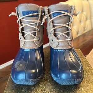 Sperry duck boots size 6.5M